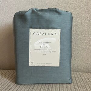 NWT King 400 Thread Count Rayon from Bamboo Sheet Set Light Teal Blue